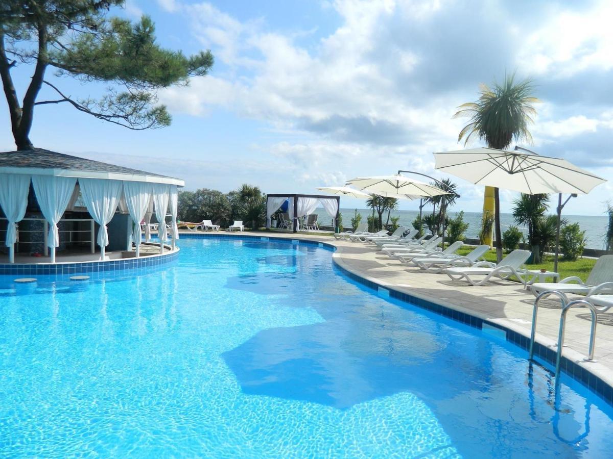 Andamati Beach Resort Григолети Экстерьер фото