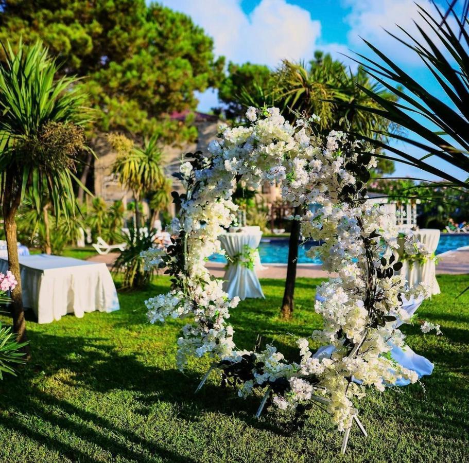 Andamati Beach Resort Григолети Экстерьер фото