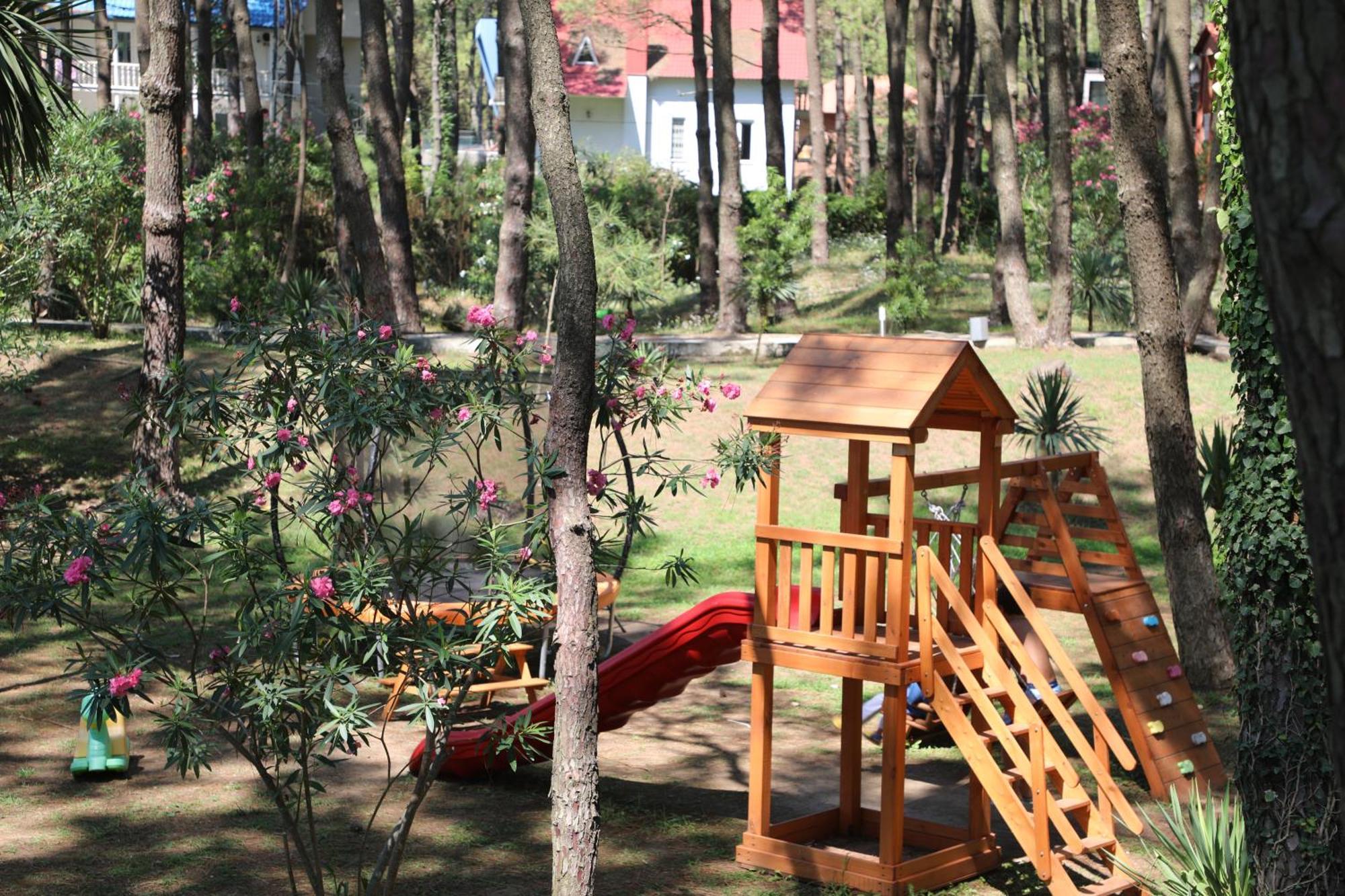 Andamati Beach Resort Григолети Экстерьер фото