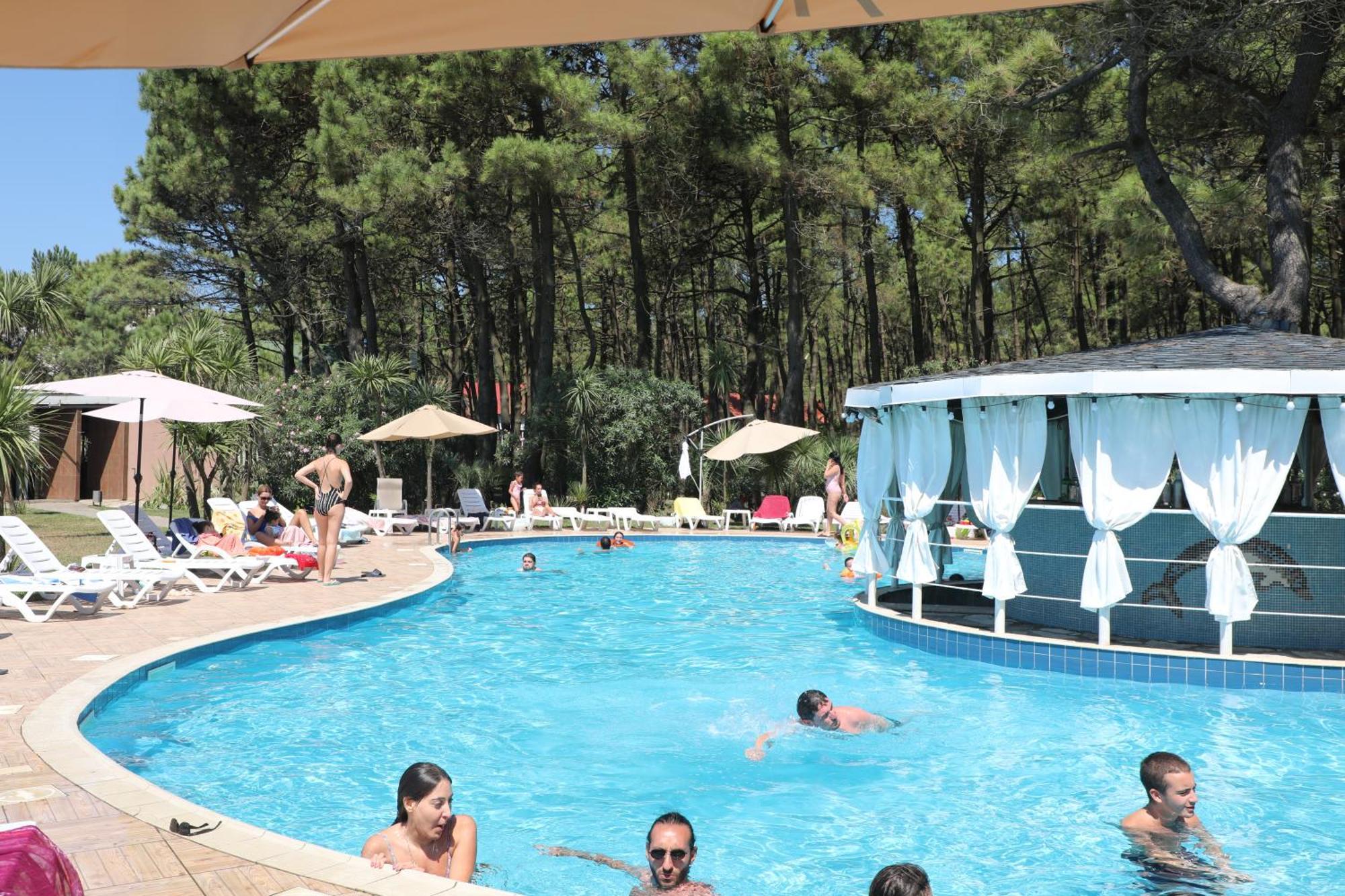 Andamati Beach Resort Григолети Экстерьер фото